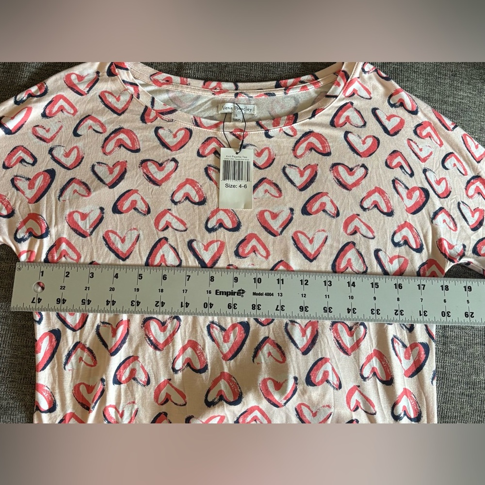 Vera Bradley Pink and Red Heart Short Sleeve Top NEW W TAGS - Picture 4 of 5